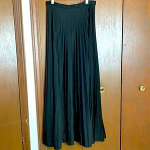 Long black pleated skirt